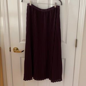 Women maxi pleated skirt
